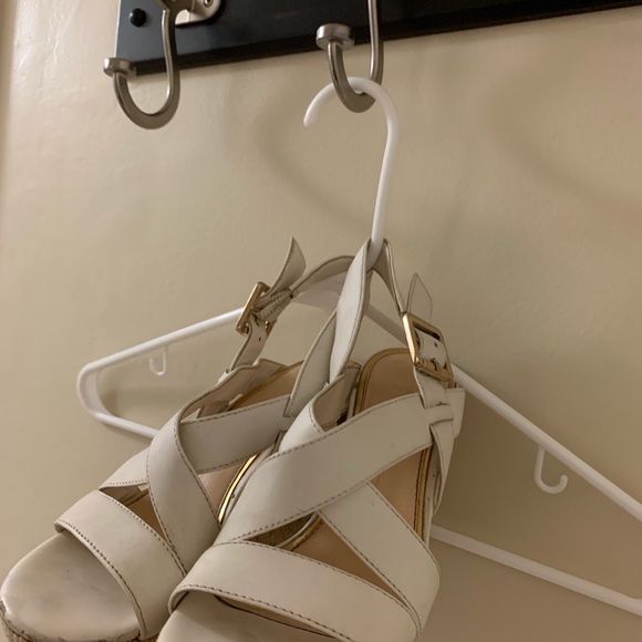 Sandals - Picture 3 of 3